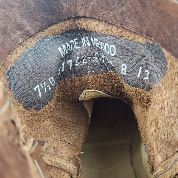 Frye Billy Cross Stitch Short Cowboy Western Heeled Booties Black/Brown 7 1/2 B - Picture 16 of 16